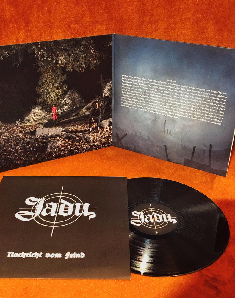 Handsignierte Vinyl "Nachricht vom Feind"
